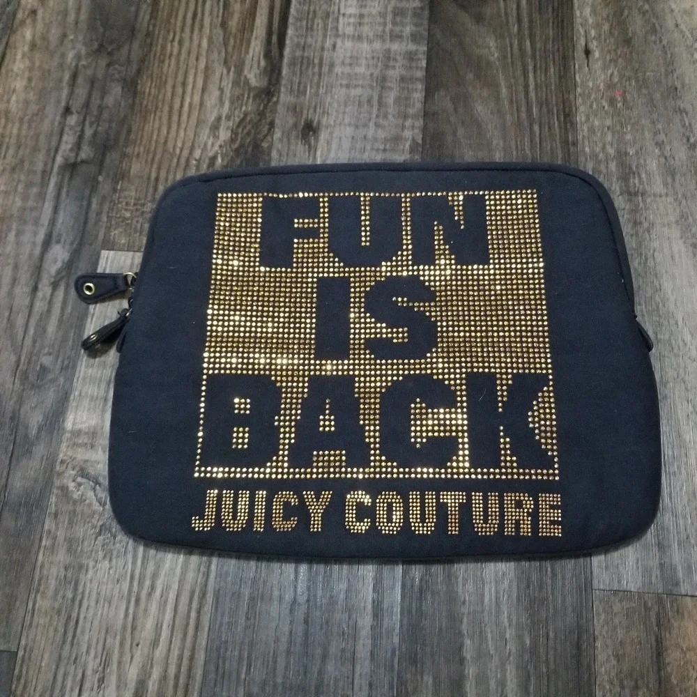 Juicy Couture Fun Is Back Laptop Computer Case Sleeve Black